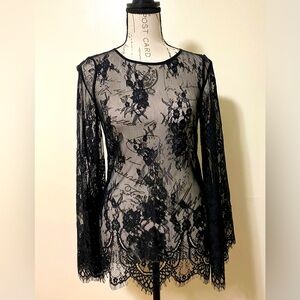 White House Black Market women’s XXS (can fit XS and S) sheer lace top in black